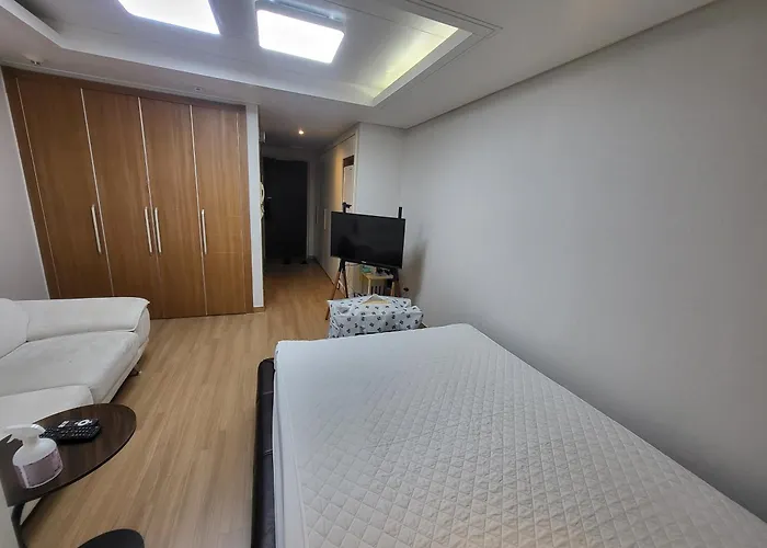 Apartamento 4-2431 #gangnam Stn, 5-min #yeoksam Stn, 3-min #ott *